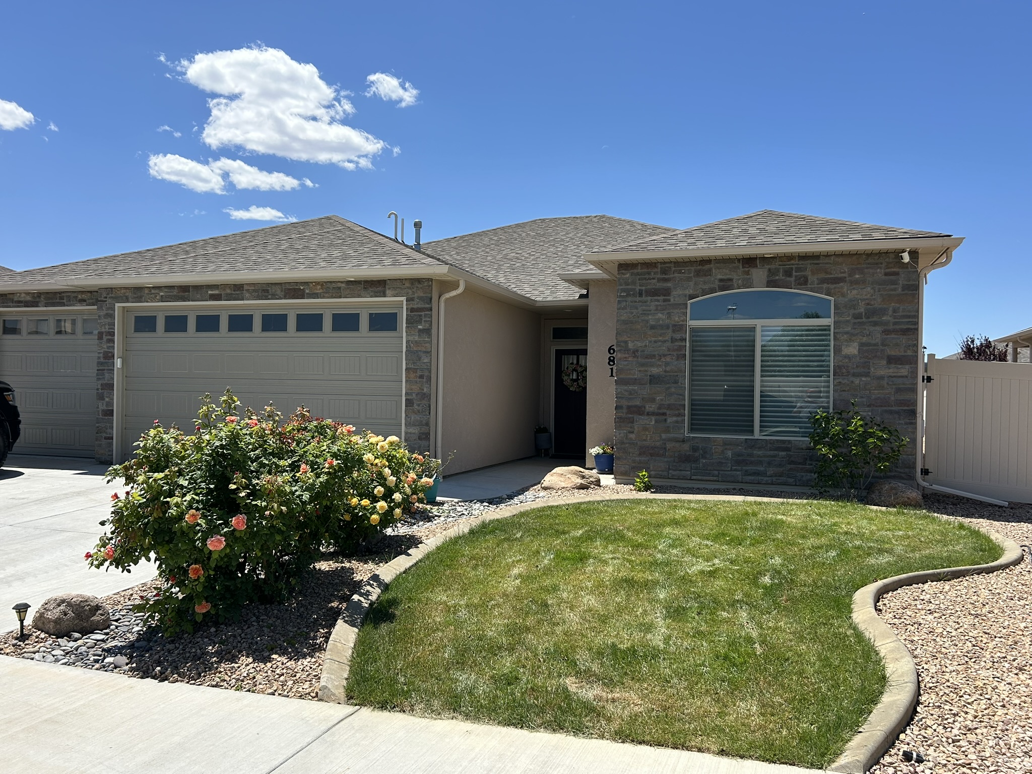 681 Strathearn Drive
